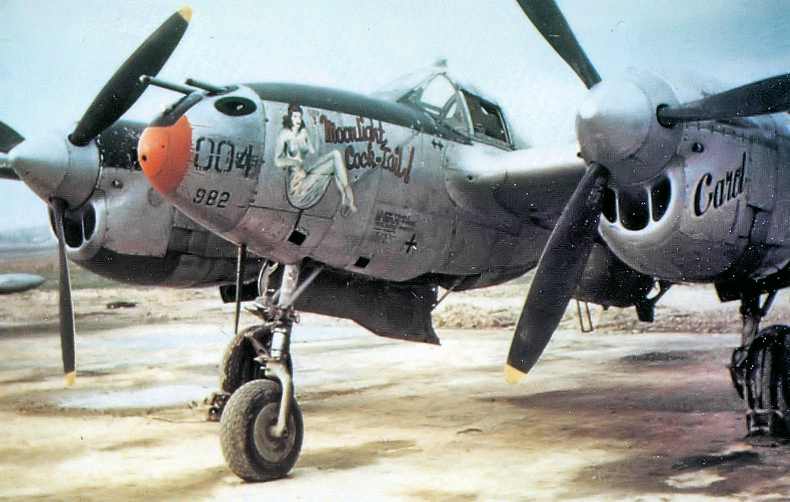 392d_Fighter_Squadron_Lockheed_P-38G-10-LO_Lightning_42-12982